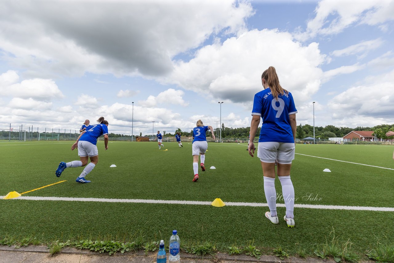 Bild 157 - Frauen FSC Kaltenkirchen - SG Daenisch-Muessen : Ergebnis: 7:1